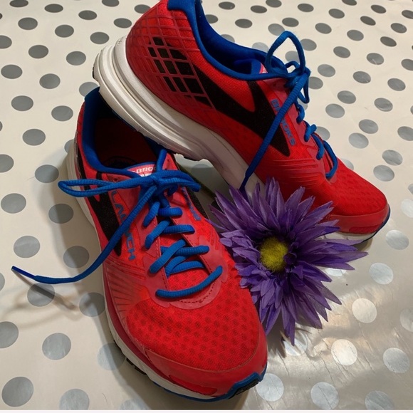 brooks launch 3 sale
